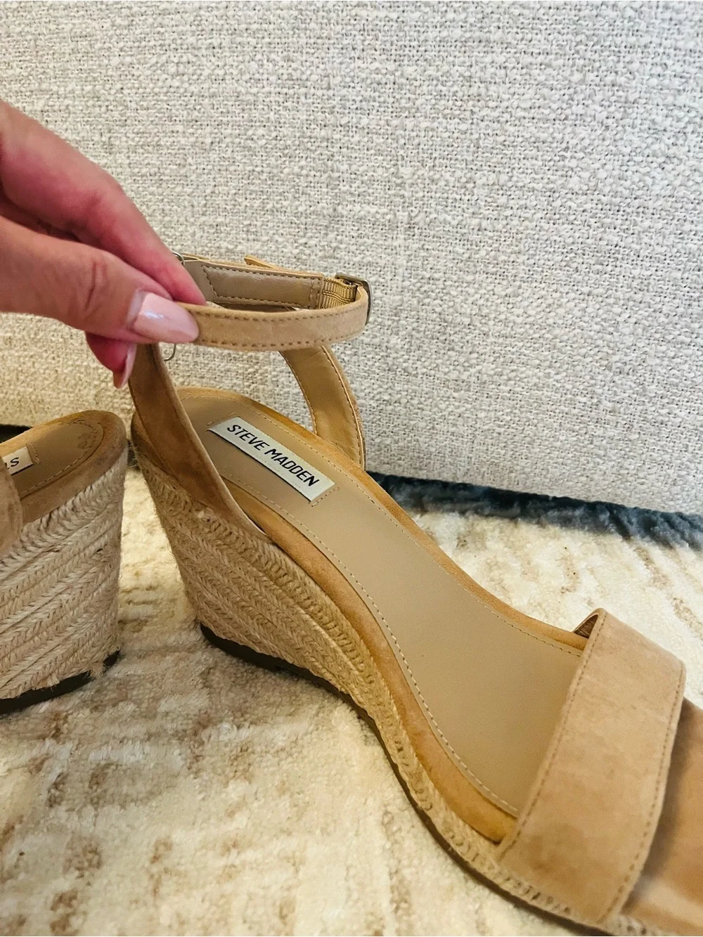 Steve Madden GREAT PRICE!! Tan Espadrille Wedge Sandals with Ankle Strap